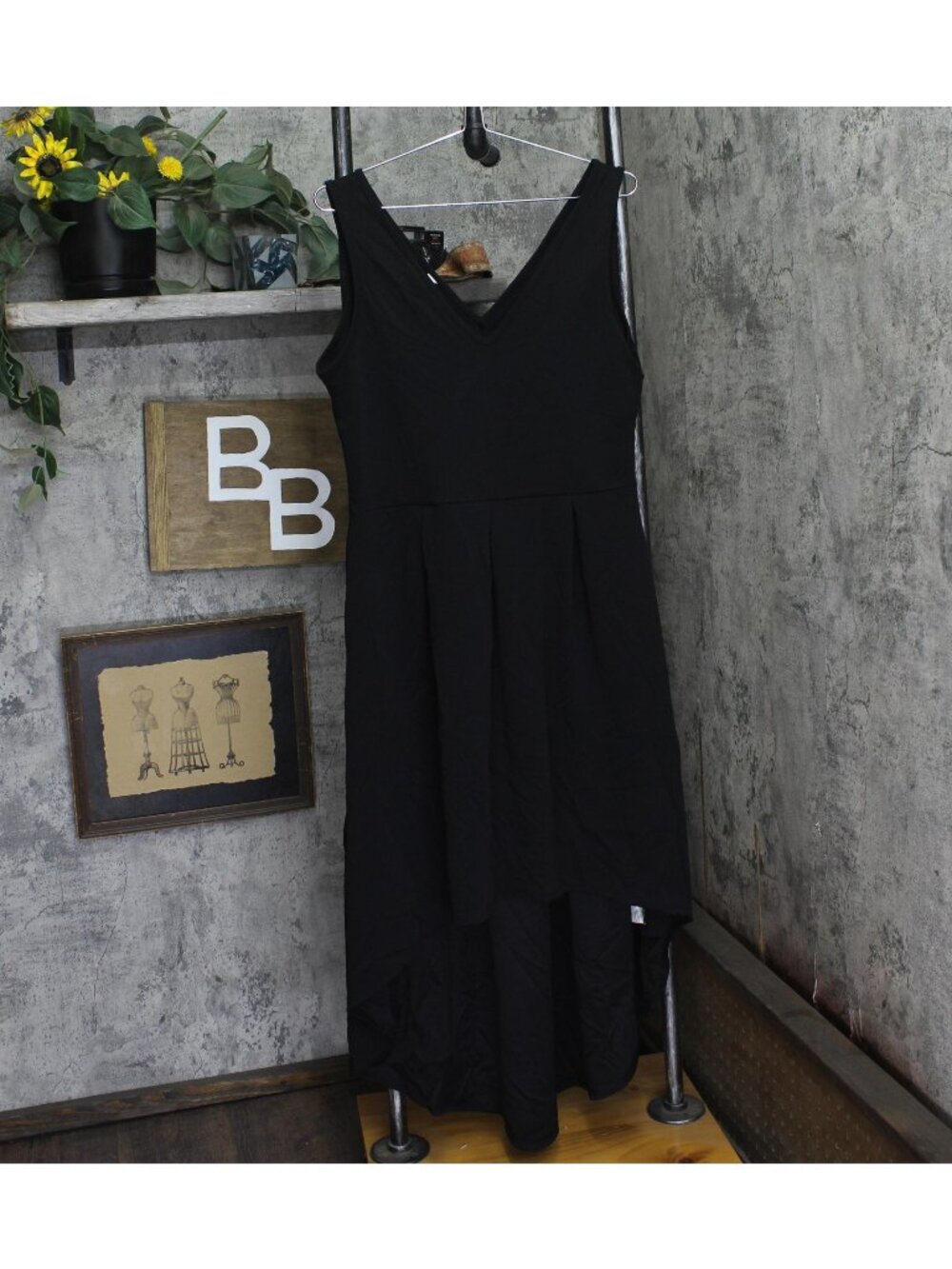 24Seven Comfort Apparel Hi-Lo Sleeveless Pleated Dress Black See Measurements
